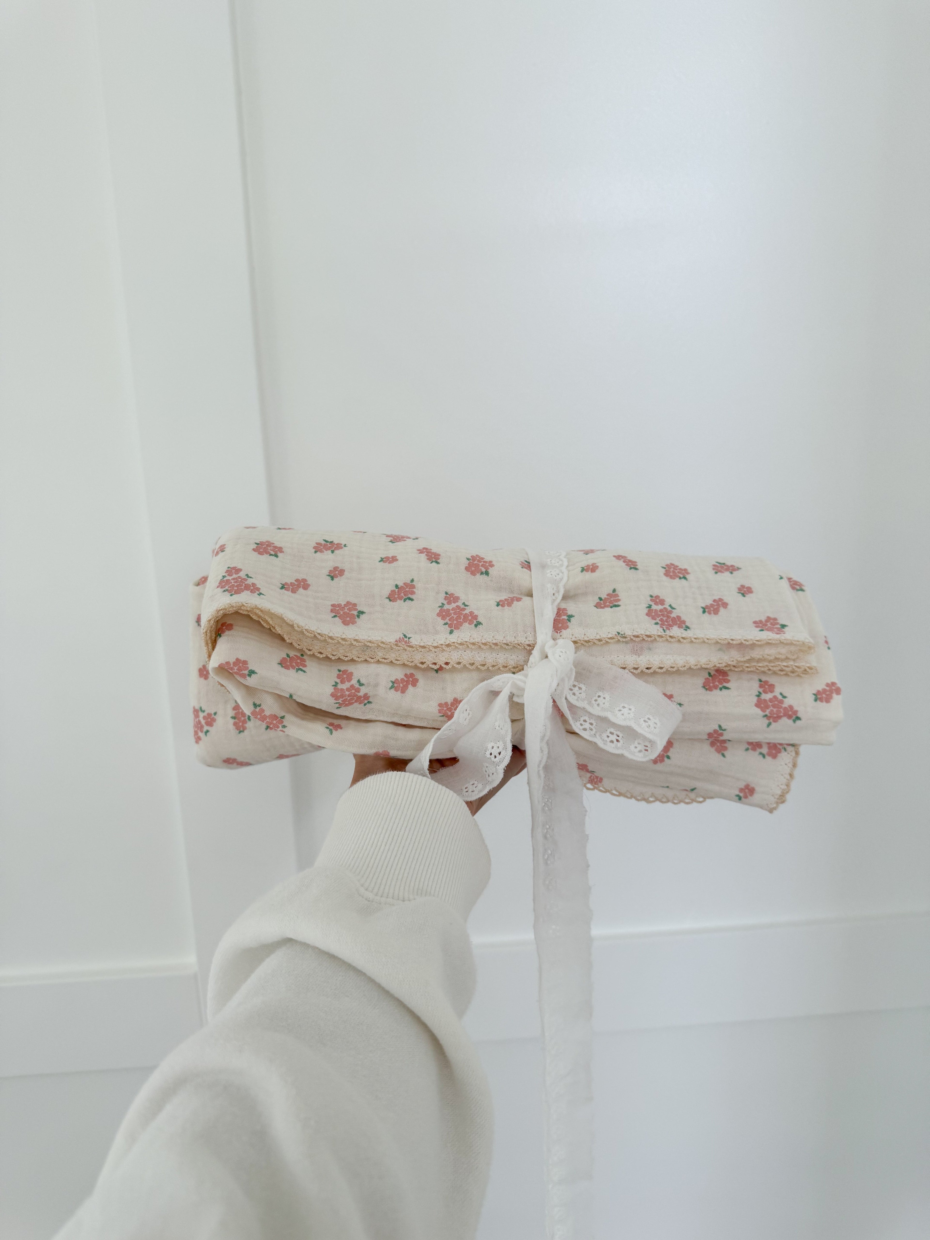 Muslin Floral Swaddle - Summer Blooms